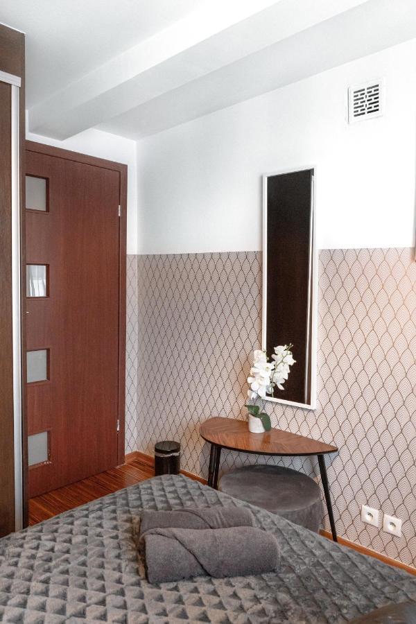 Clicktheflat Piekna Center Apart Rooms Varşova Dış mekan fotoğraf